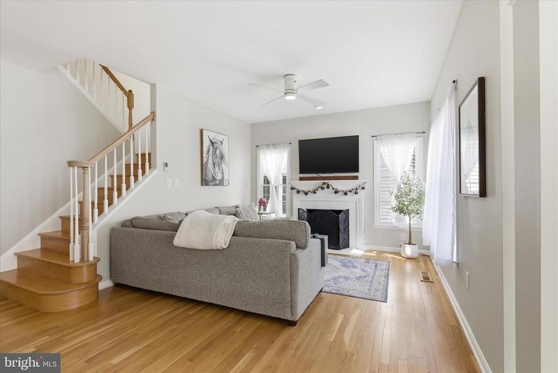 20358 Plainfield St, Ashburn, VA 20147
