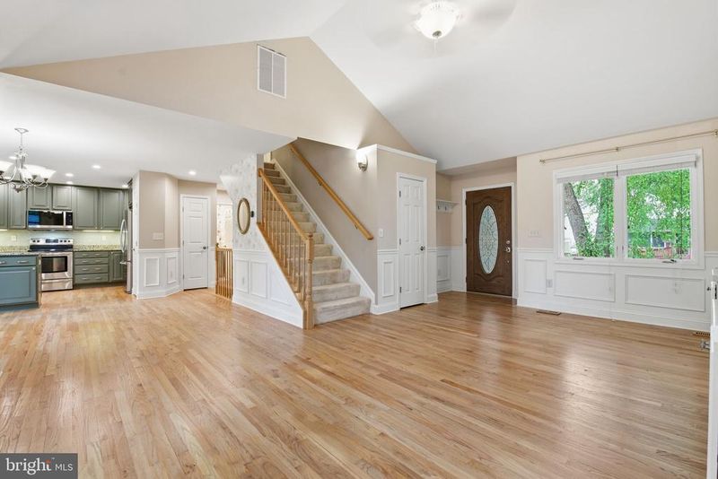 374 Holly Trl, Crownsville, MD 21032