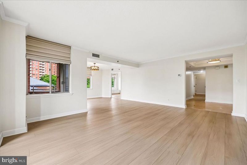 5809 Nicholson #316, North Bethesda, MD 20852