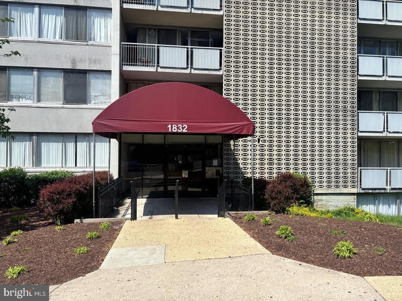 1832 Metzerott Rd #306, Hyattsville, MD 20783