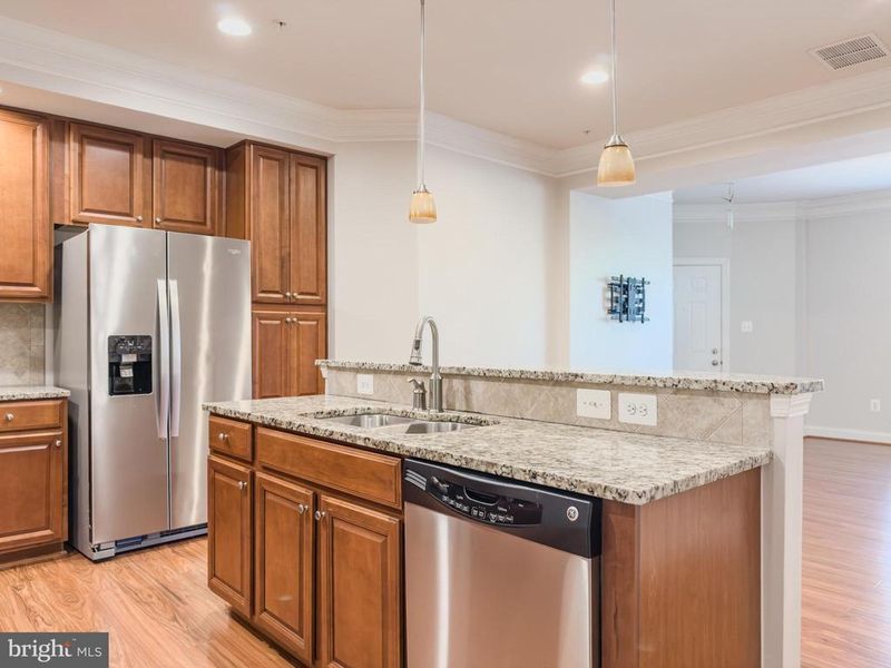 9555 Hyde Pl, Frederick, MD 21704