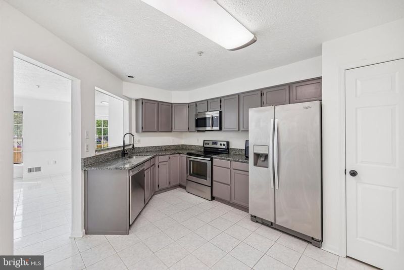5243 Regal Ct, Frederick, MD 21703