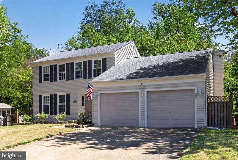 9510 Fox Run Dr, Clinton, MD 20735