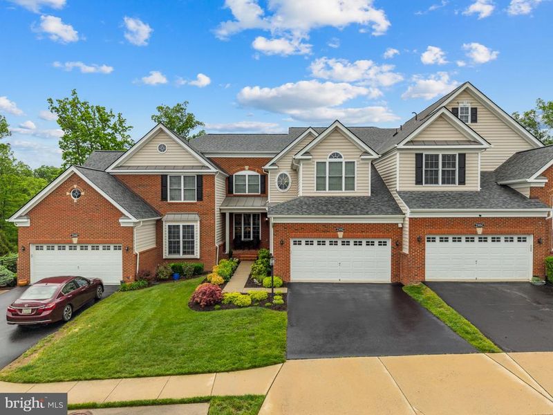 23012 Weybridge Sq, Broadlands, VA 20148