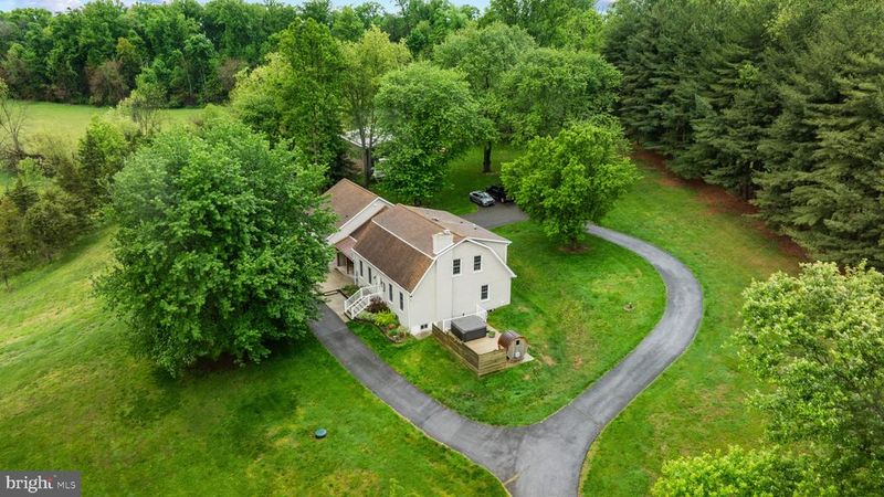 8730 Mapleville, Mount Airy, MD 21771