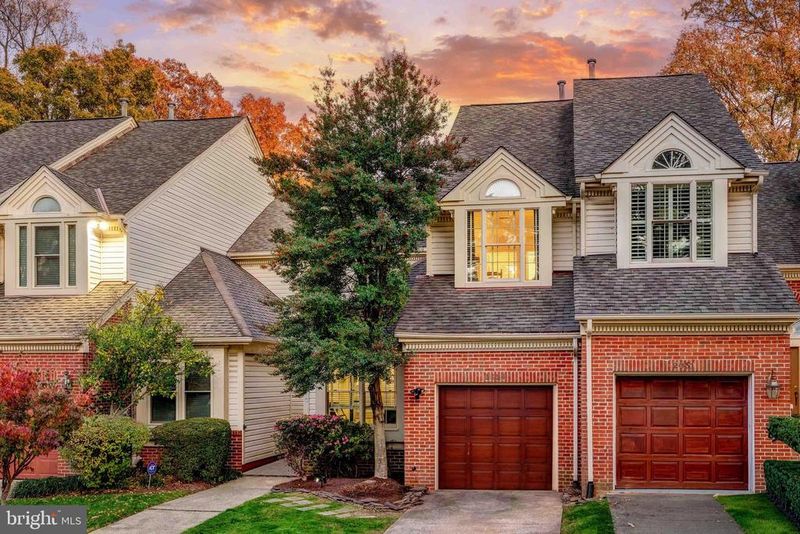 2029 Magarity Ct, Falls Church, VA 22043