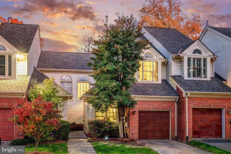 2029 Magarity Ct, Falls Church, VA 22043