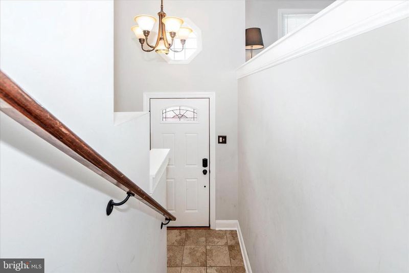 127 Sunhigh Dr, Thurmont, MD 21788