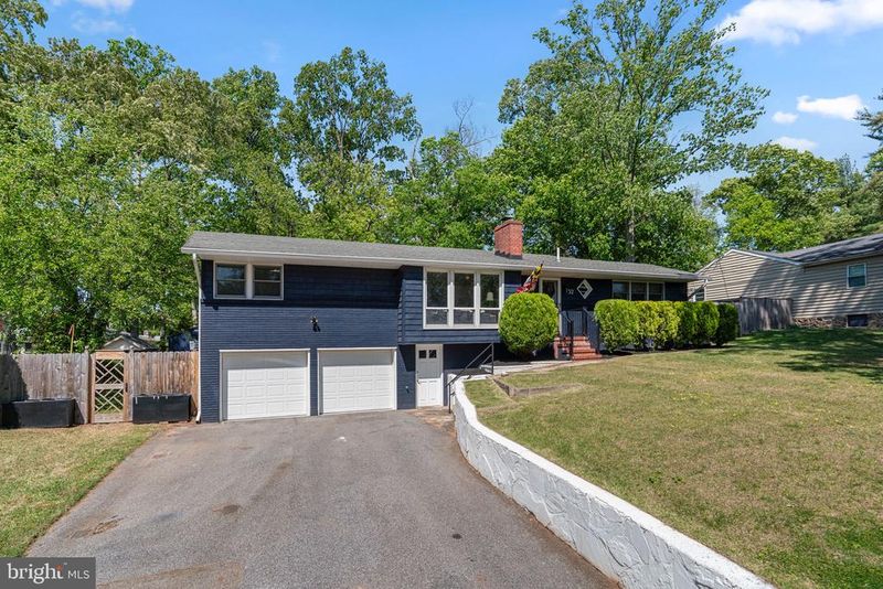 52 Sunset Dr, Severna Park, MD 21146