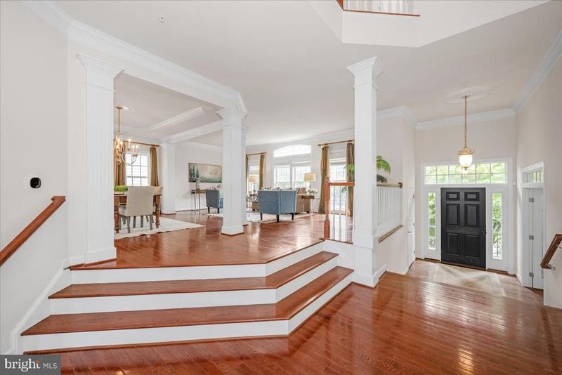 11117 Potomac Oaks Dr, Rockville, MD 20850