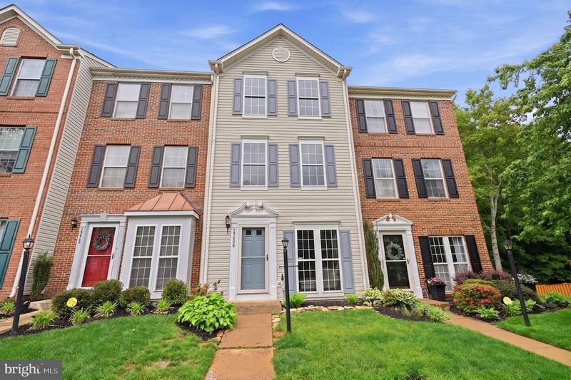 15608 Three Otters Pl, Manassas, VA 20112