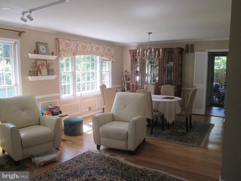 14 Cherbourg Ct, Potomac, MD 20854
