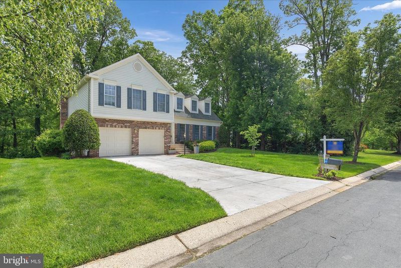 8391 Piping Rock Ct, Millersville, MD 21108