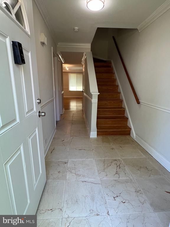 972 W Side Dr #21-F, Gaithersburg, MD 20878