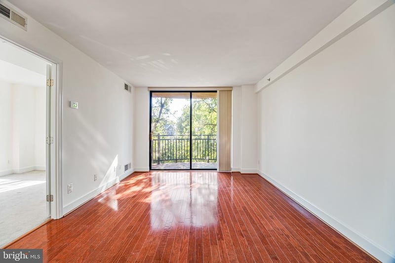 3401 38th St NW #324, Washington, DC 20016