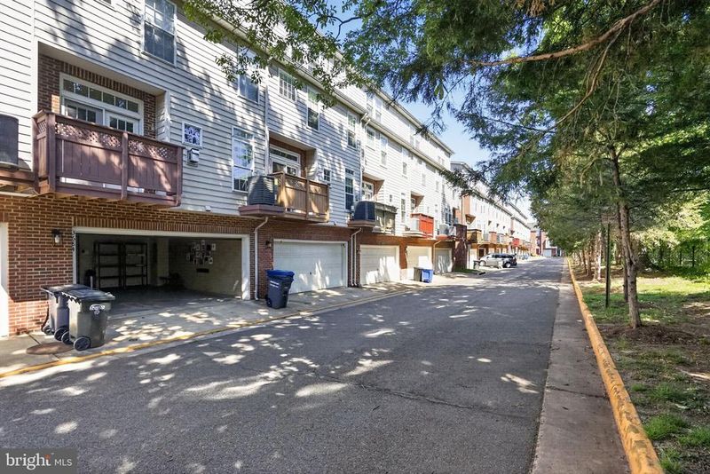 3684 Madison Watch Way, Falls Church, VA 22041