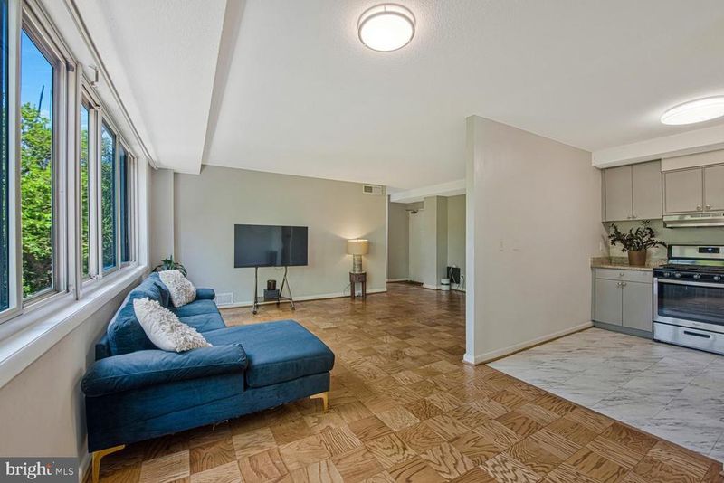 4410 Oglethorpe St #317, Hyattsville, MD 20781