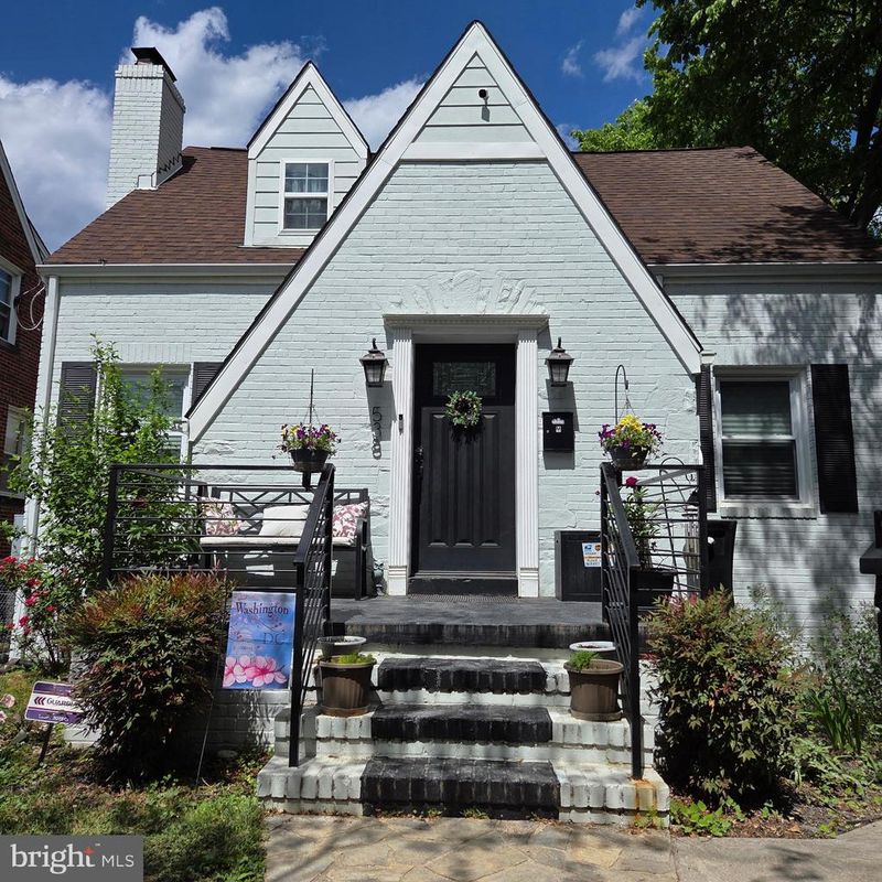 538 Newcomb St SE, Washington, DC 20032