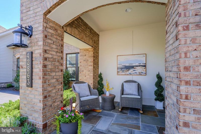 42863 Beaver Crossing Sq, Ashburn, VA 20148