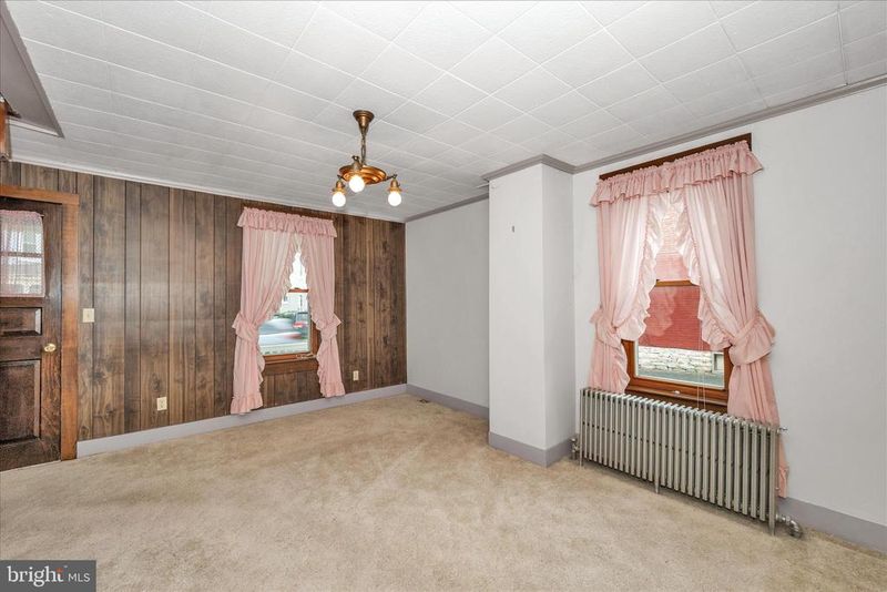 113 W Main St, Thurmont, MD 21788