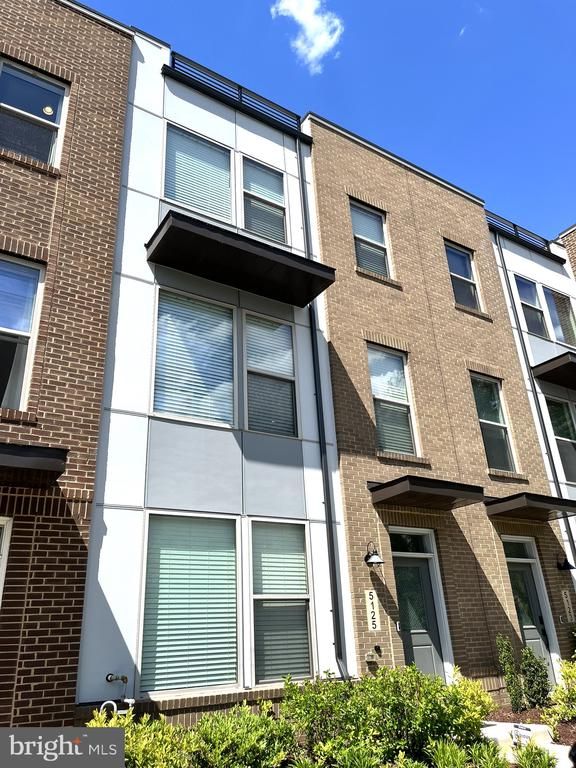 5125 Longstone Way, Rockville, MD 20852