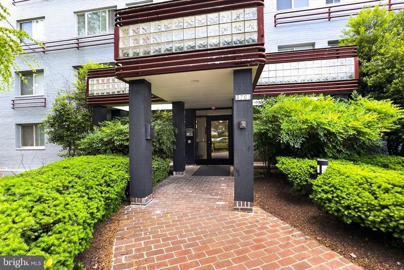 3701 5th St S #501, Arlington, VA 22204