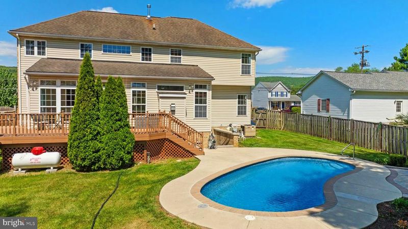 128 Emmitsburg Rd, Thurmont, MD 21788
