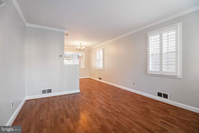 707 Burns St SE, Washington, DC 20019