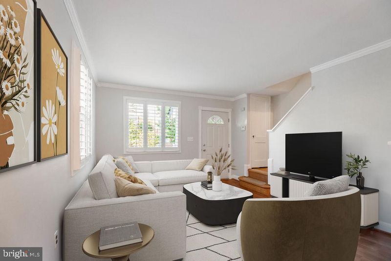 707 Burns St SE, Washington, DC 20019