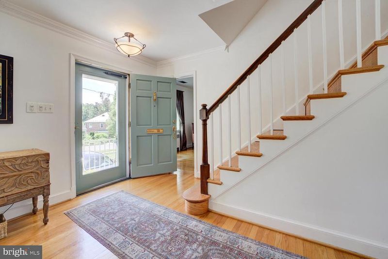 5603 Wood Way, Bethesda, MD 20816