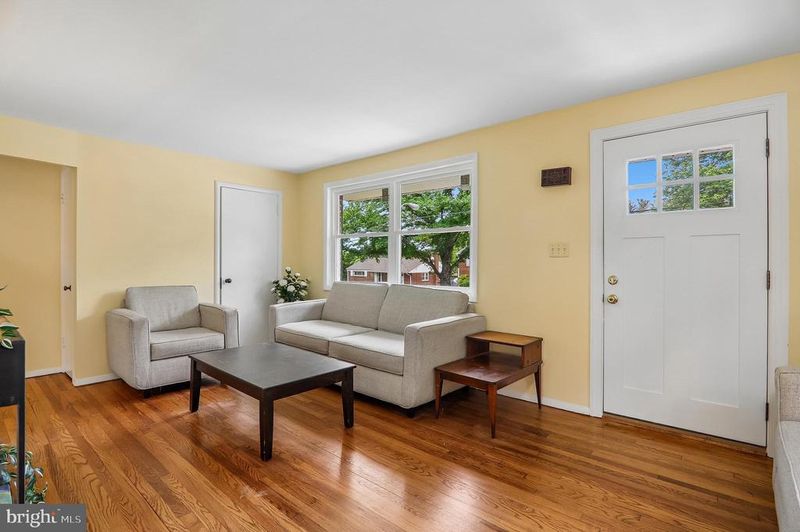 2816 Harris Ave, Silver Spring, MD 20902