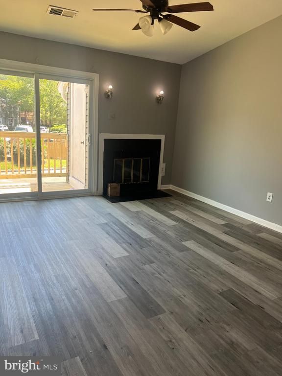 8623 Beekman Pl #23C, Alexandria, VA 22309