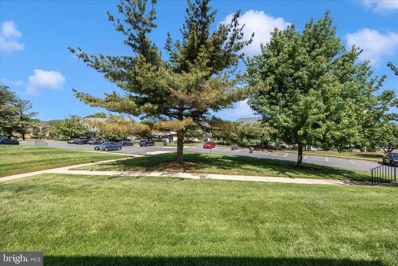 1242 Danielle Dr #1242B, Frederick, MD 21703