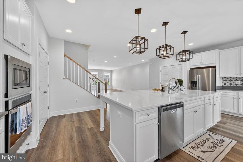 42348 Zenith Ter, Brambleton, VA 20148
