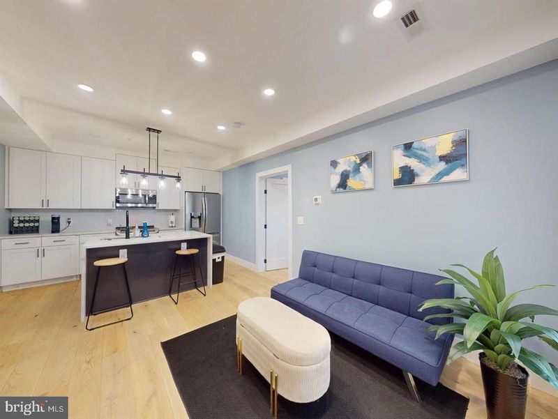927 Kennedy St NW #303, Washington, DC 20011