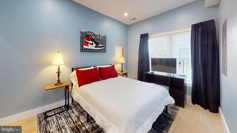 927 Kennedy St NW #303, Washington, DC 20011