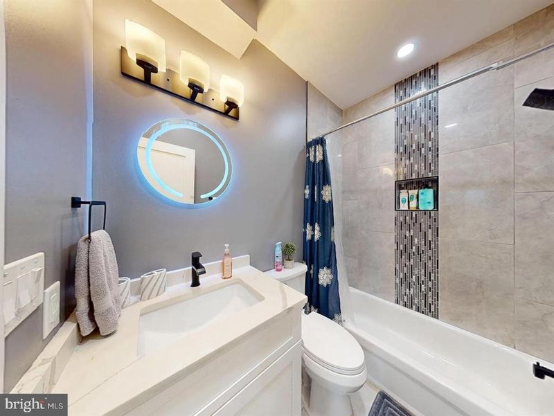 927 Kennedy St NW #303, Washington, DC 20011