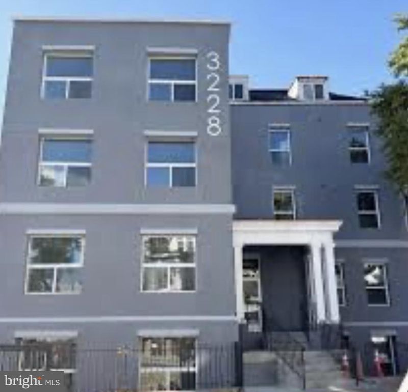 3228 Hiatt Pl NW #2, Washington, DC 20010