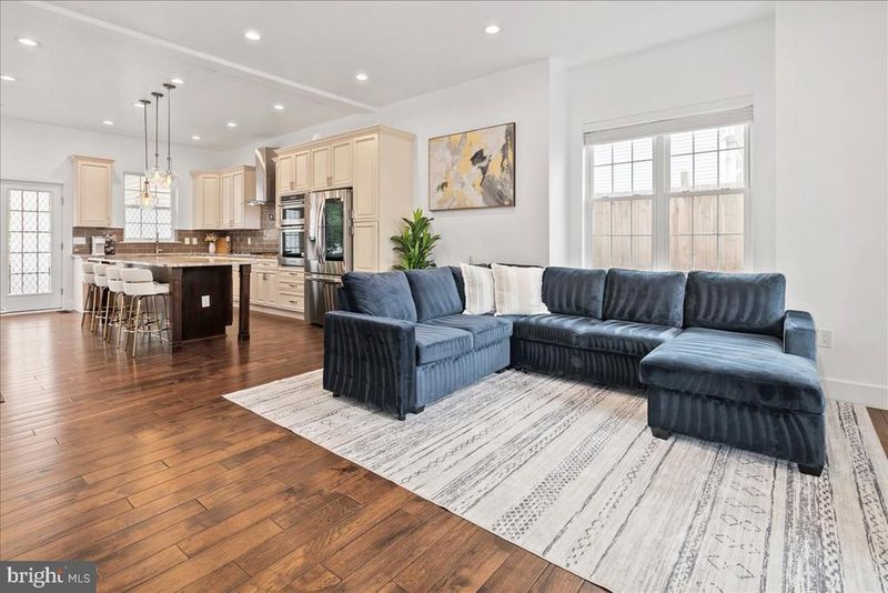 3121 24th St S, Arlington, VA 22206
