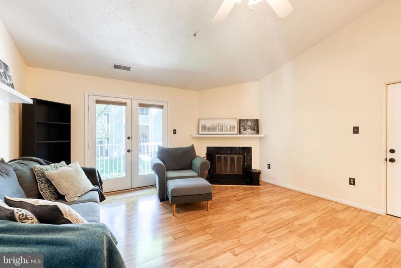 6450 Green Field Rd #3-310, Elkridge, MD 21075
