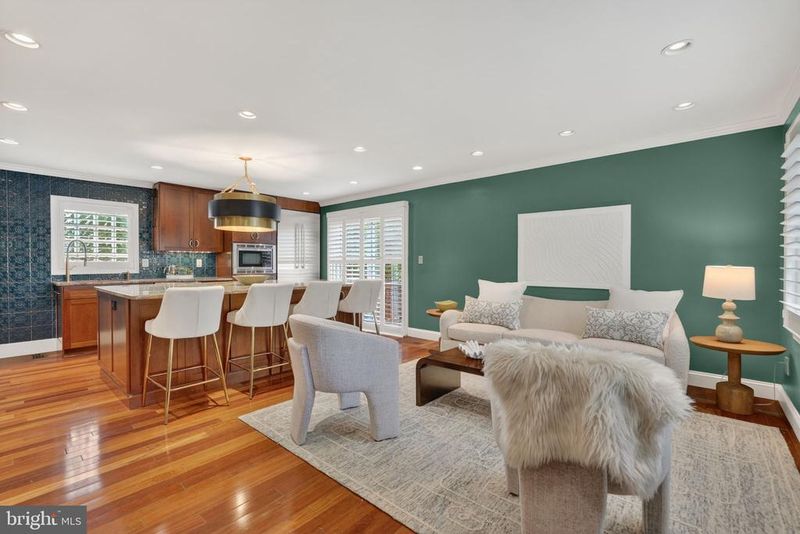 311 Adams Ave, Alexandria, VA 22301