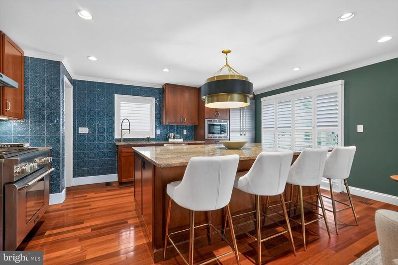 311 Adams Ave, Alexandria, VA 22301