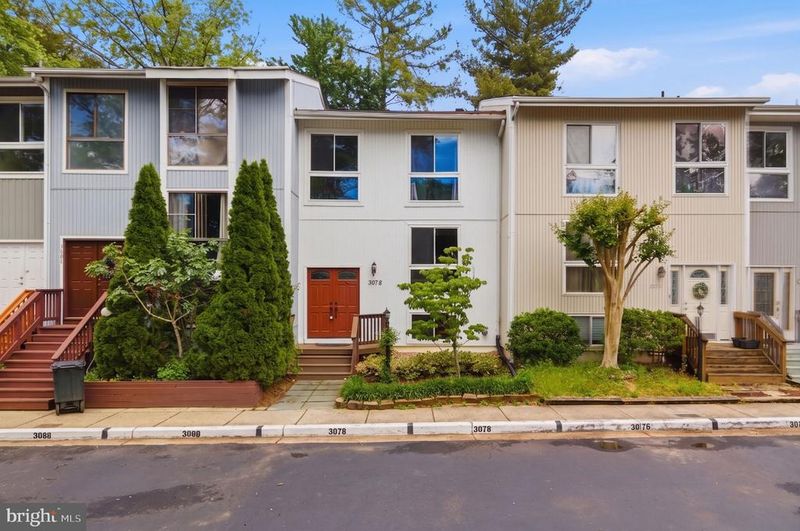 3078 Sugar Ln, Vienna, VA 22181