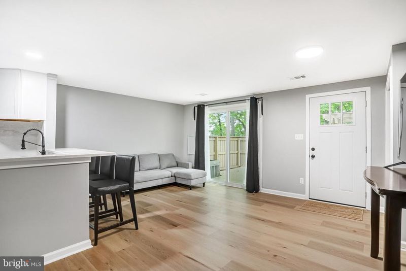8852 Welbeck Way, Montgomery Village, MD 20886
