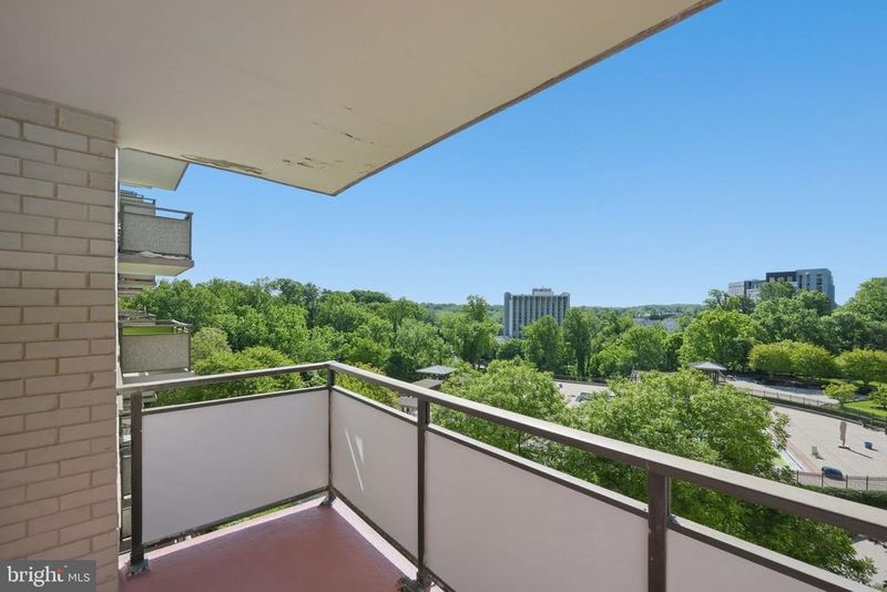 5225 Pooks Hill Rd #517N, Bethesda, MD 20814