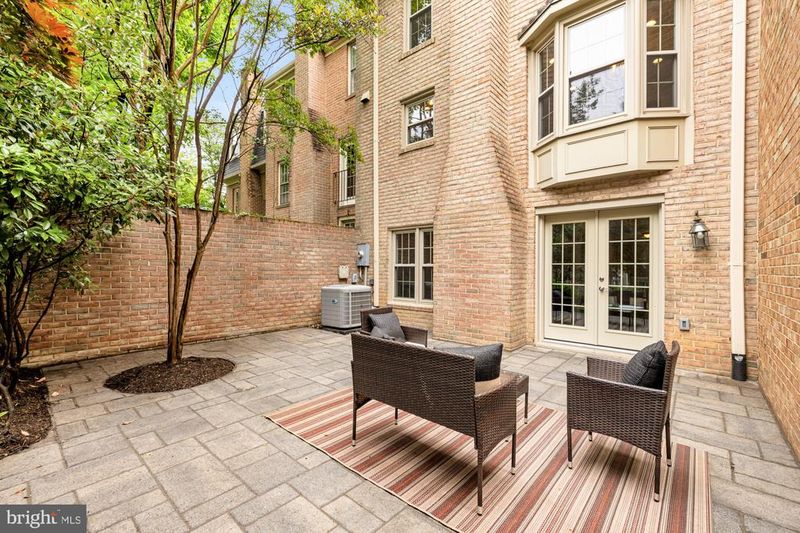 4619 4th Rd N, Arlington, VA 22203