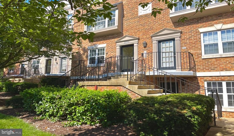 3401 38th St NW #R04-202, Washington, DC 20016