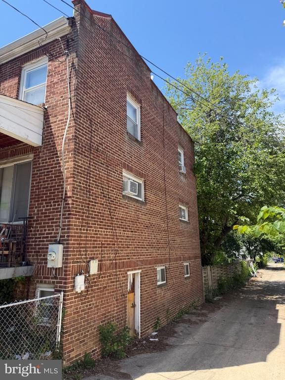 1624 Q St SE, Washington, DC 20020