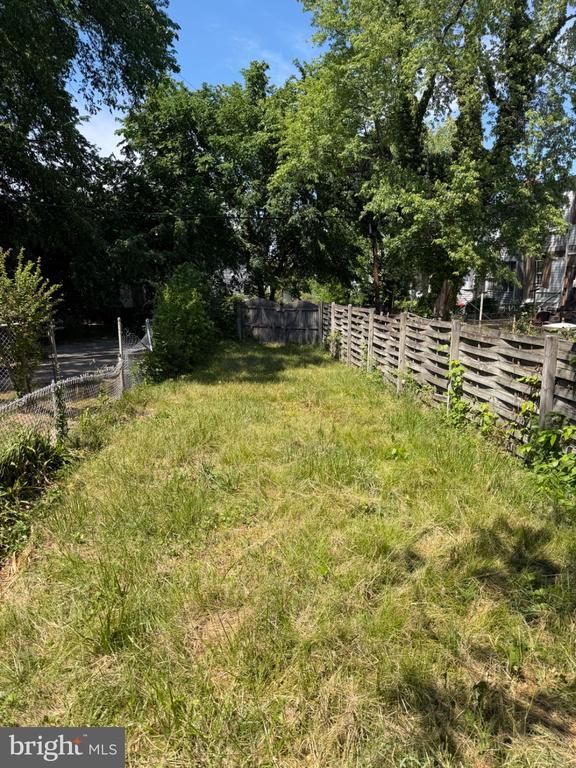 1624 Q St SE, Washington, DC 20020