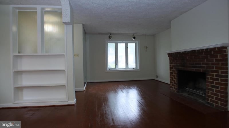 5407 Sargent Rd, Hyattsville, MD 20782